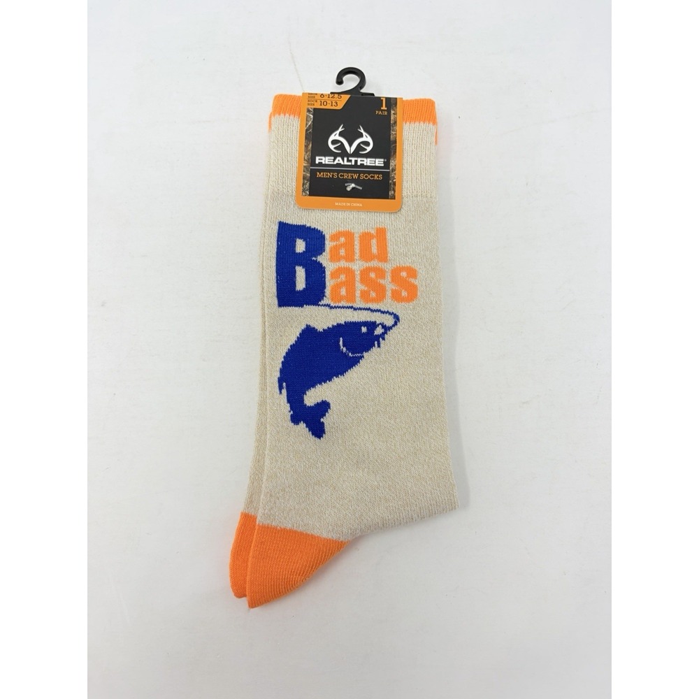 Realtree Mens Sock Size 10-13 Bad Bass Fishing Theme Crew Socks in Tan 2399